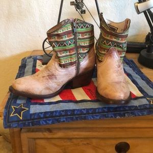 Vaccari brand fashion booties